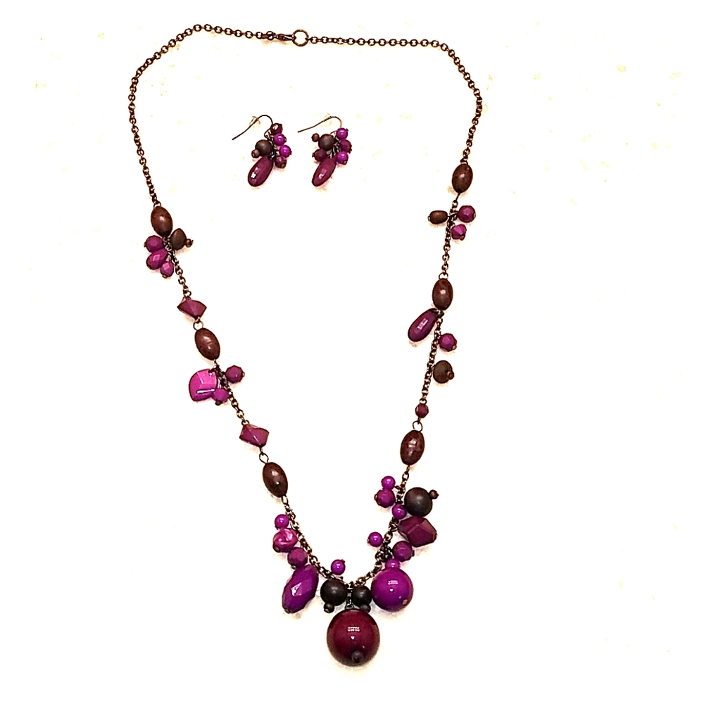 Necklace and earrings